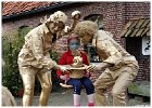 Living Statues Borne